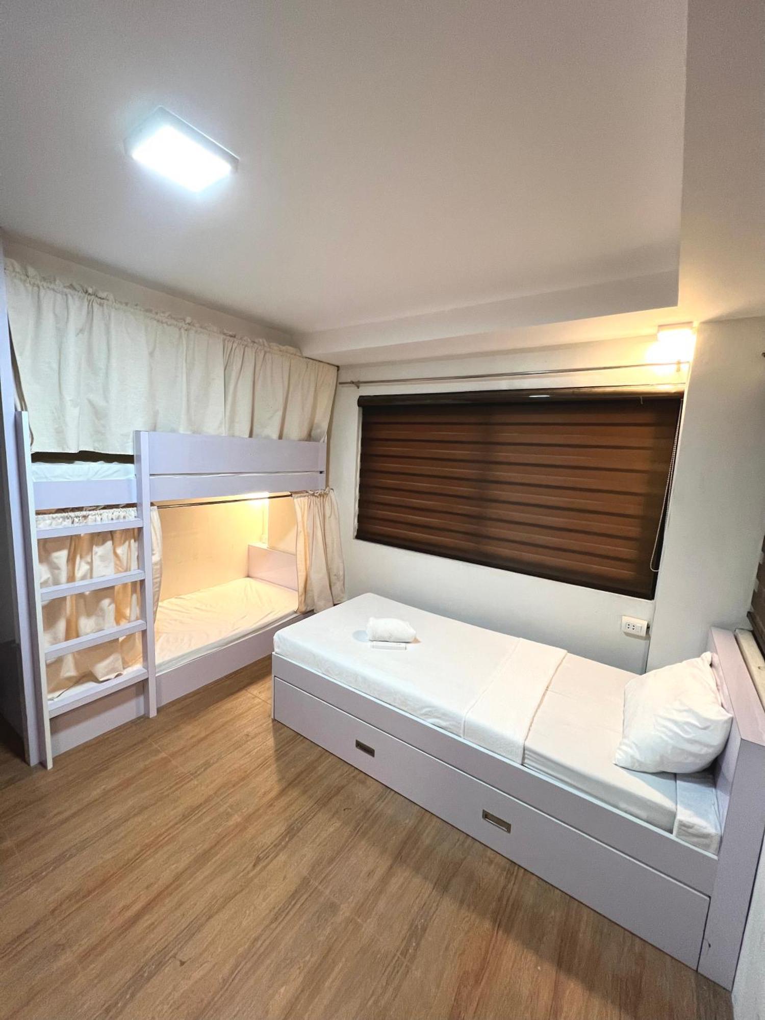Staycation Hotel San Jose エクステリア 写真
